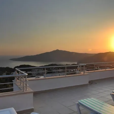 Nuri Home Casa de Férias Kalkan