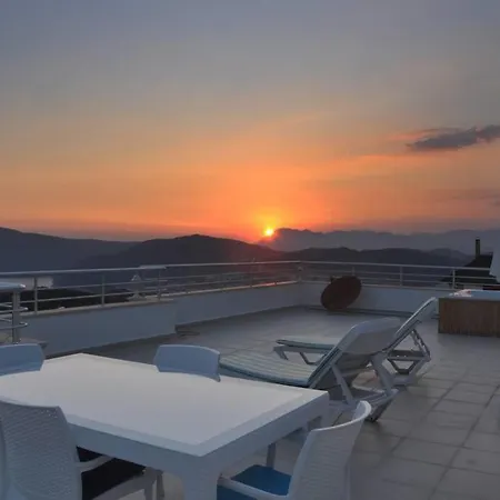 Nuri Home Casa de Férias Kalkan